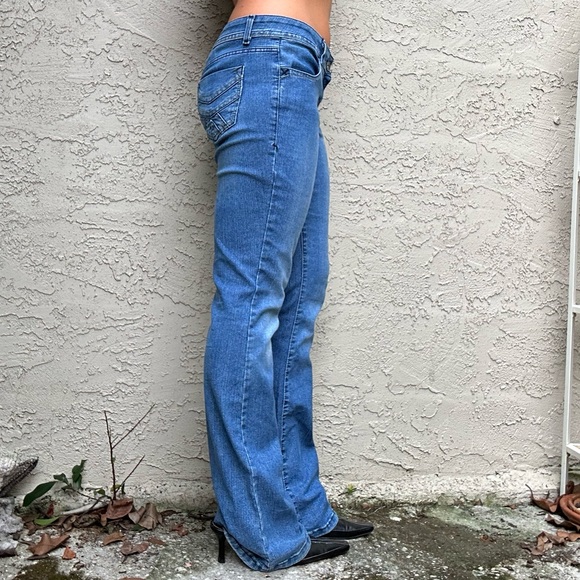 Y2k Lei Flare Jeans - Picture 2 of 10